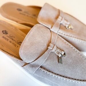 LORNA PIANA Babouche Loafer Suede Mules Charms Flats Designer Beige sz 39